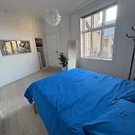 190 M2, 3 Bdr Norrebro Lägenhet *