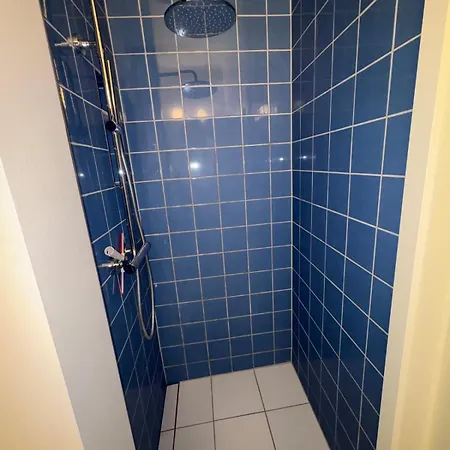190 M2, 3 Bdr Norrebro Apartamento