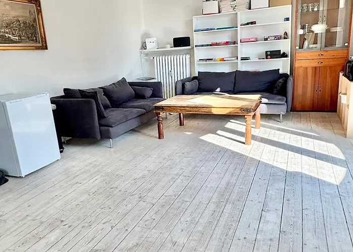 190 M2, 3 Bdr Norrebro Appartement